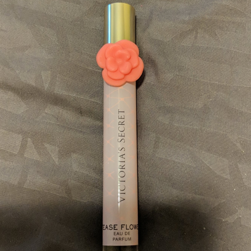 Victoria's Secret Tease Flower Rollerball